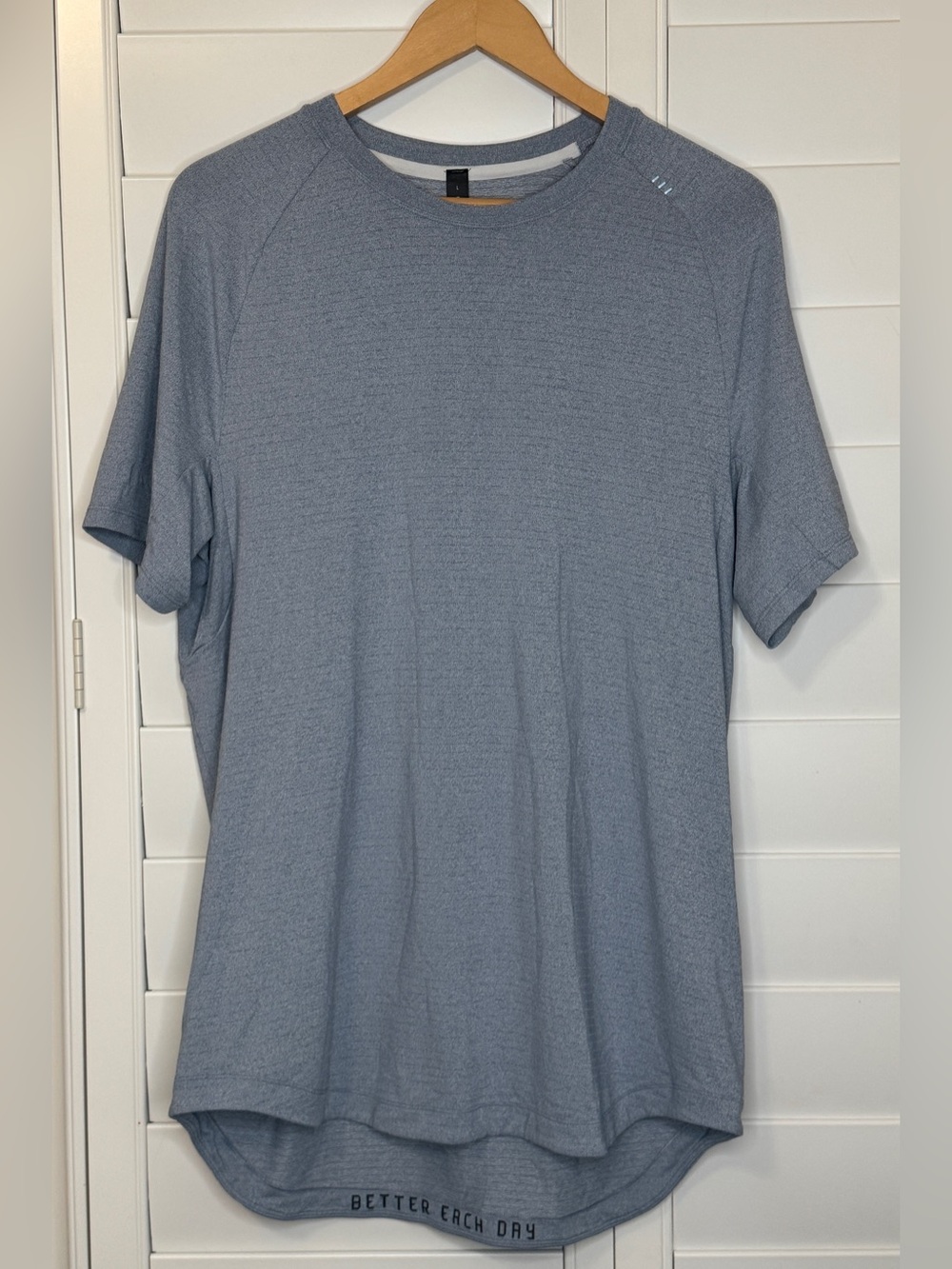 Lululemon Men's Drysense Short Sleeve Shirt Size Large